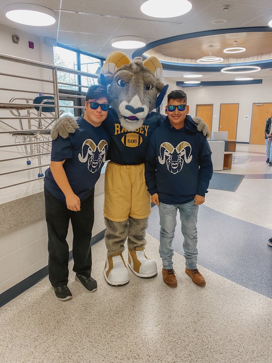 Miss_Diakos's tweet photo. Rowdy the Ram Security in place for today’s winter pep rally! #STEPpep https://t.co/MgPzb0ydhB