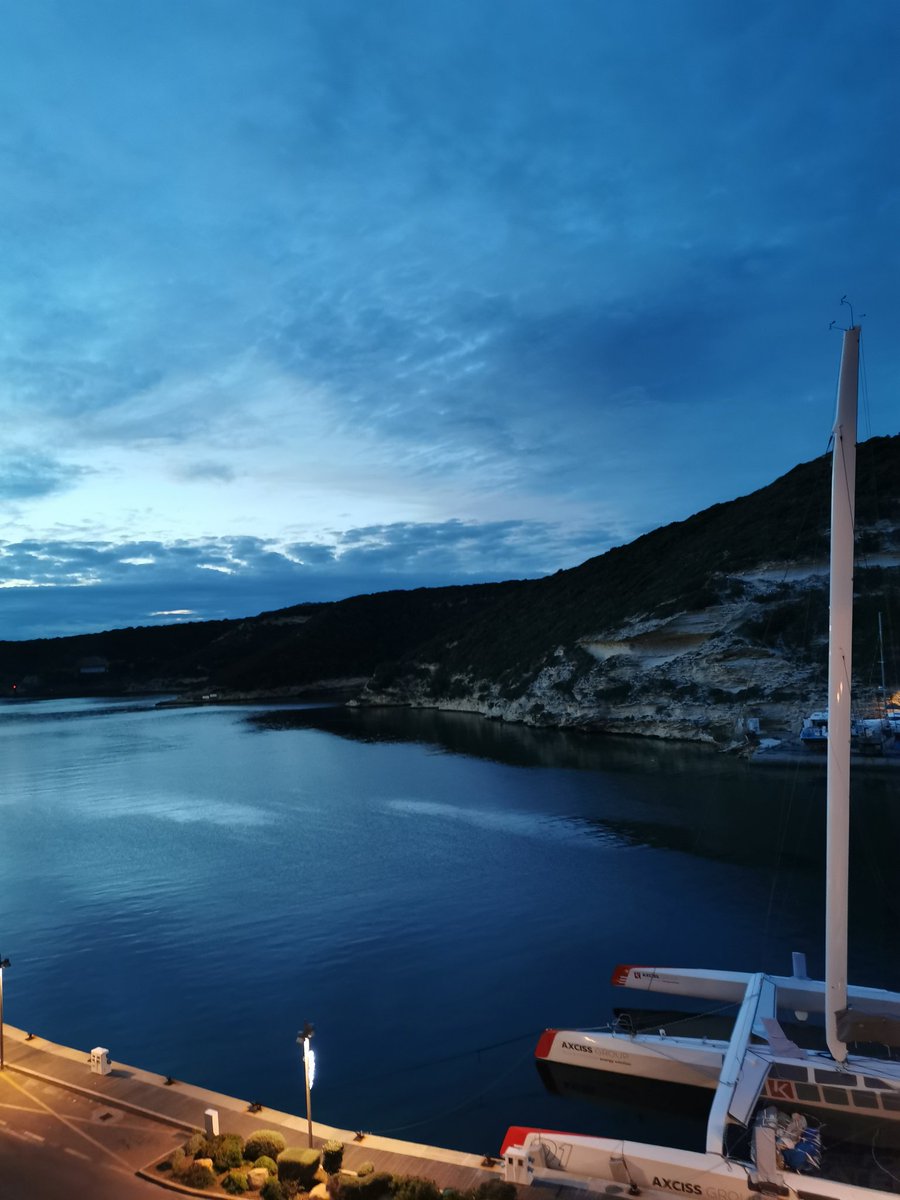 De retour à Bonifacio pour retrouver le #Mod70 et de saisir une petite fenêtre pour rentrer à la maison en Bretagne