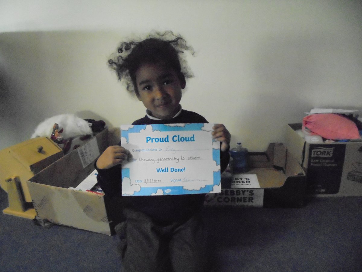 WoodOxhey's tweet image. This week, as part of our @Agora_LP Values event, we held #GenerosityDay in school. It was FANTATSIC and included carol singing at a care home, litter picking, buddy reading, Christmas card making, certificate giving, positivity spreading &amp;amp; helping out at an animal shelter!