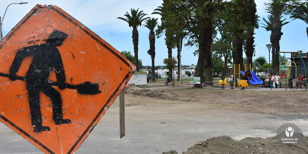 IdCanelones's tweet photo. 👷La Intendencia de #Canelones, a través de la Dirección General de Obras, junto al Municipio de #Suárez, comenzó los trabajos de pavimentación en un circuito de calles que comprende aproximadamente 500 metros. 

🗞️Nota👉https://t.co/bDNNPMdRS9 https://t.co/eDxk8QTyfj