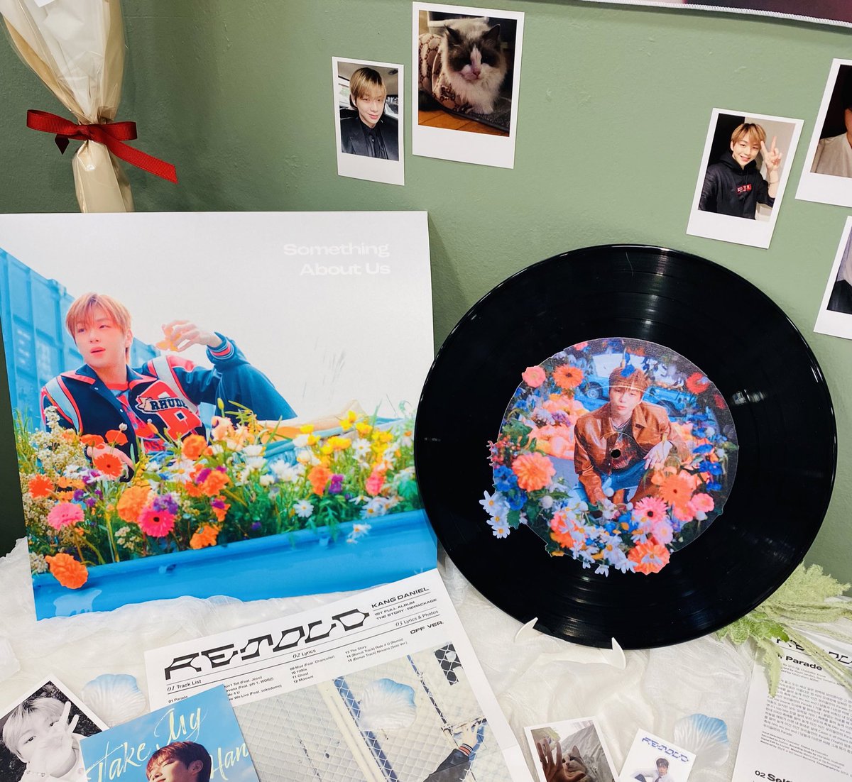 💙💜강다니엘 생일카페투어💜💙

𝕟𝕠.𝟙 보다플라워🌹

어딜먼저갈까 고민하다가 꽃먼저 고고
장미꽃도 예쁘고 아기자기하게
꾸며놓은 공간도 넘 예뻐서 
한참을 구경했다는🥰
아가니앨이랑 장미랑 찰떡이예요
생카투어의 스타트를 잘 끊은 느낌😗