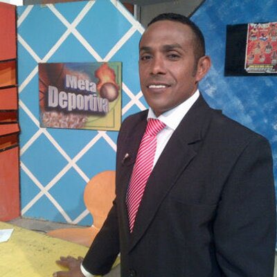 JuanJoseRodRD's tweet photo. Triste noticia para nosotros los cronistas deportivos el fallecimiento de Lalo Gomez. Paz a su alma y mi sentido pésame a los familiares. La primera vez que Lalo habló en radio fue en Deportes al Dia en el 1990, cuando era nuestro master. Desde entonces tuvimos una buena amistad. https://t.co/OYSjgmBo4q