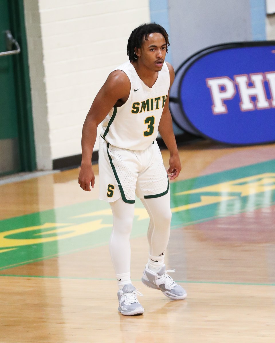 5'9 2023 Braylon Collins <a href="/CollinsBraylon/">Braylon Collins</a> (<a href="/BenLSmithBBall/">Smith Coach Partee</a>) quick, paint touch guard. Does a good job creating easy opportunities for his teammates. Good defender on the ball. #PhenomTourneyTown #HealthyBlueNC