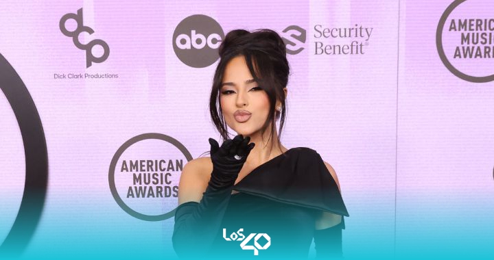 ¿Muchos corazones rotos? Becky G se casa con apuesto futbolista dlvr.it/Sf7BpM