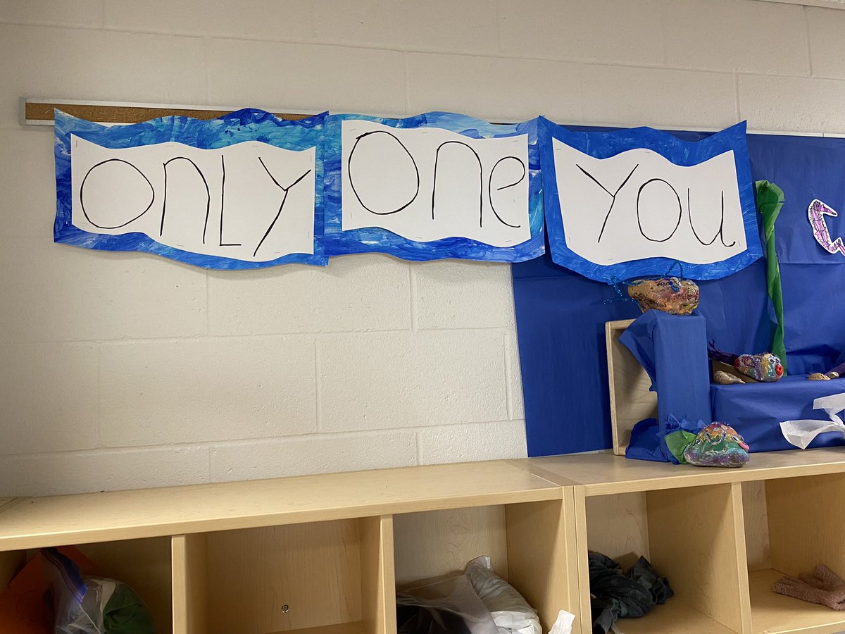 play_learning's tweet photo. What makes you unique? Turning inwards and thinking about how great it is for everyone in class to be different. These fish represent each of us… we collected rocks, cleaned them and painted them. We are proud of our work! @jmewrdsb https://t.co/nR0TXfwh7x