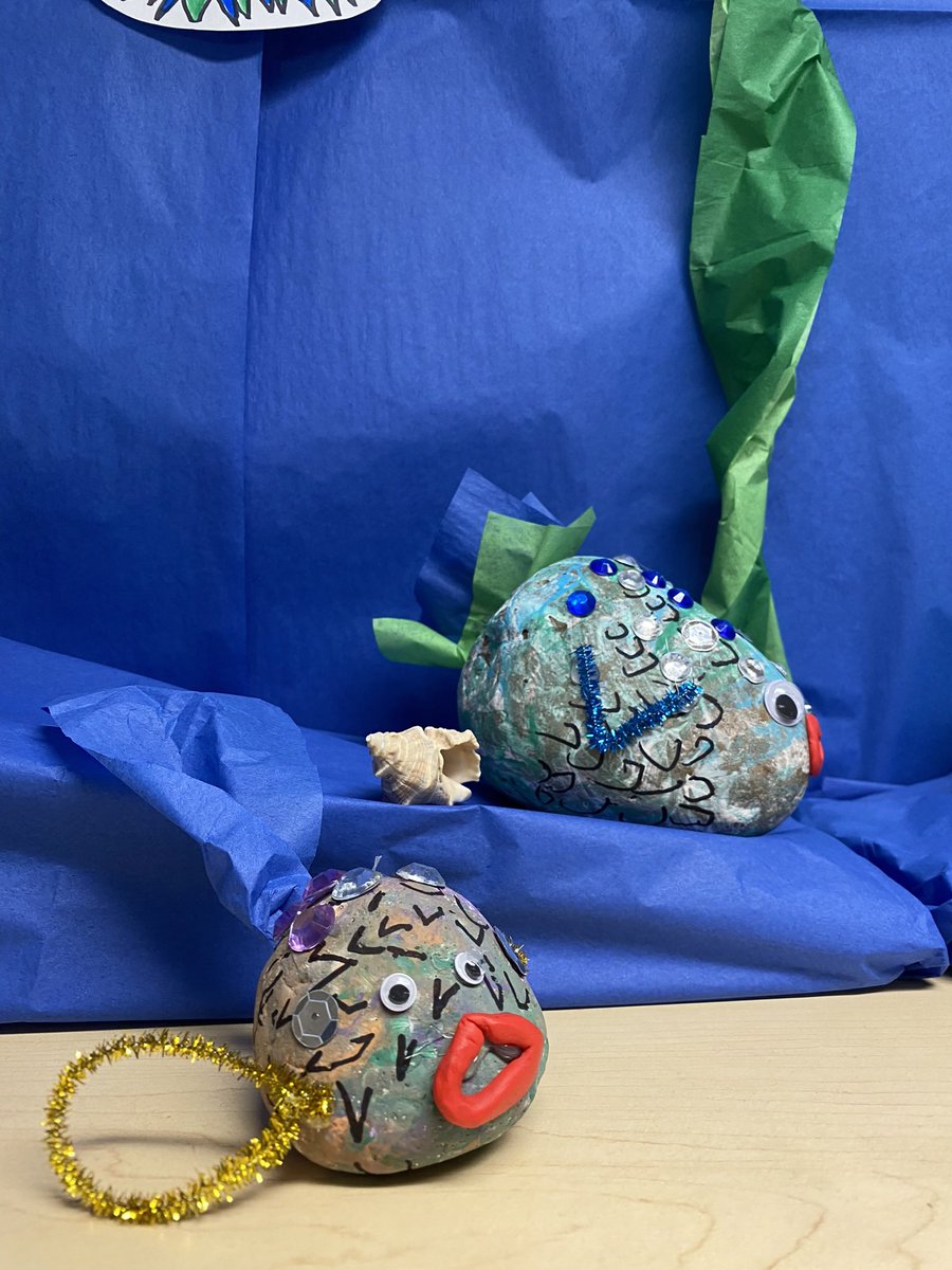What makes you unique? Turning inwards and thinking about how great it is for everyone in class to be different. These fish represent each of us… we collected rocks, cleaned them and painted them. We are proud of our work! <a href="/jmewrdsb/">Janet Metcalfe Public School</a>