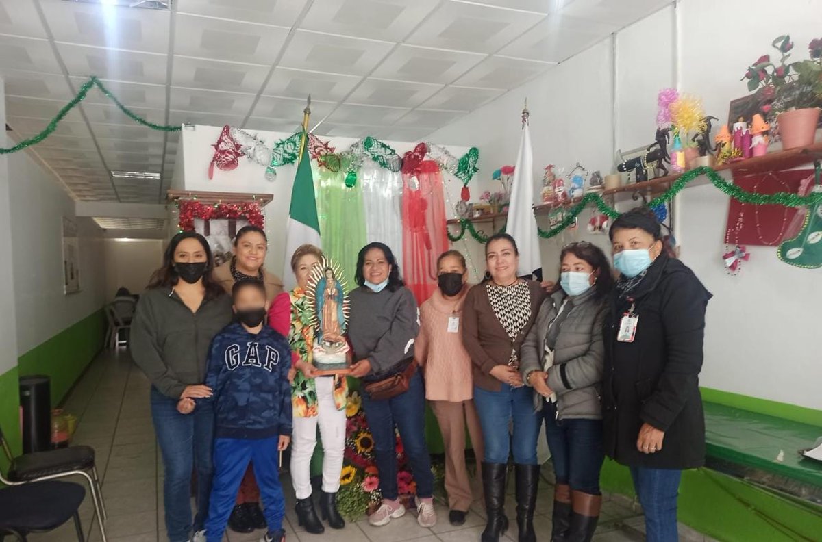 MunicipioSGS's tweet photo. 📌 INAPAM visita diferentes colonias del municipio con las tradicionales posadas navideñas
📰 Más información en ➡️ https://t.co/bEs2XI8HuQ
📱 #SGS #SigamosAdelante #LeonorNoyola #INPAM #posadasnavideñas https://t.co/0cKKbe94pK
