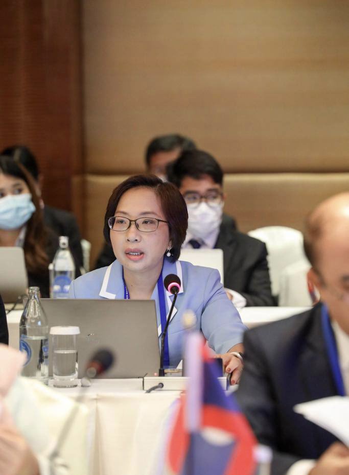 HSovathana's tweet photo. Presenting progress report of the ASEAN Cross Sectoral Coordination Committee on Disaster Risk Financing and Insurance as the current Chair of the ACSCC-DRFI at the 25th AIRM in Bangkok, 07.12.2022
#ACSCC #AIRM #IRC #Cambodia #CambodiaChairmanship #Insurance #DisasterRisk #DRFI https://t.co/dIy6e6tzXm