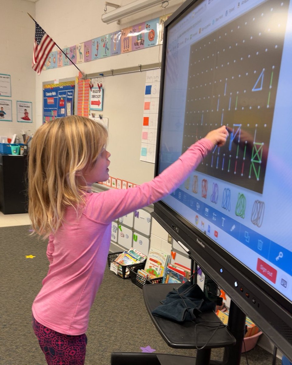 Getting creative making shapes with a digital geoboard in Kindergarten! <a href="/MiddleCreekES/">Middle Creek ES</a>