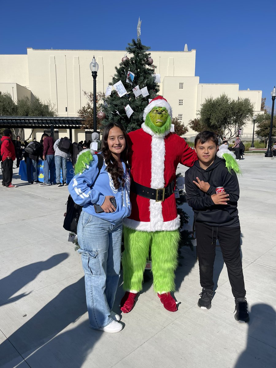 Finished our inclusion week with a visit from The Grinch ❤️💚🎄#inclusion #futureready