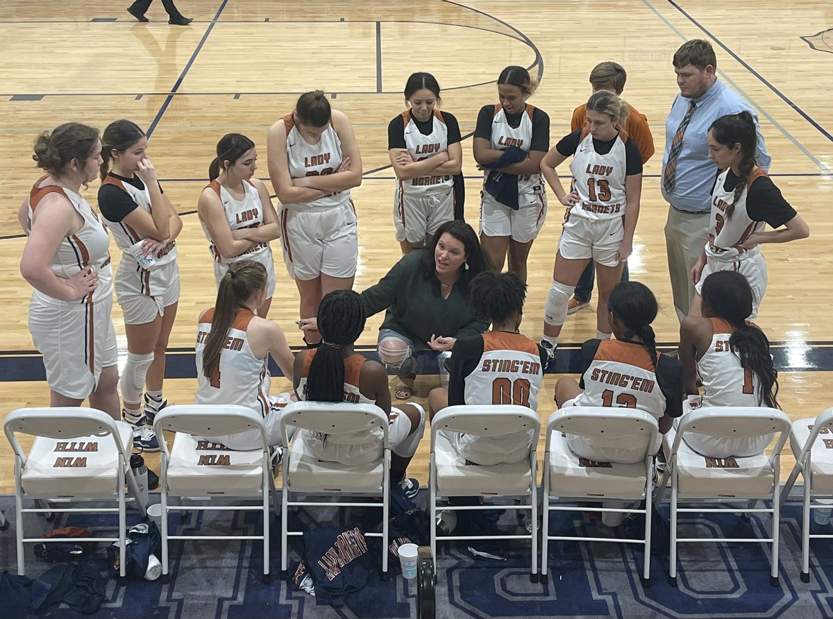 VinningJr's tweet photo. Job well done Coach Escalante. Congratulations to our Varsity Lady Hornets basketball team who defeated the Snook BlueJays in tonight’s match up. #CaldwellHighSchool #CaldwellProud #WeAreCaldwell https://t.co/vCcv162LPP