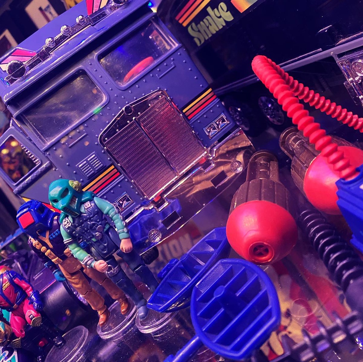 MtxSurge's tweet photo. 💜👾 From my vintage collection: M.A.S.K. (Kenner, 1985). 😎💖 #80s #90s #retrotoys #vintagetoys #retropopculture #retro #vintage #kenner #maskcrusaders #mask https://t.co/CYRrxGsIfj