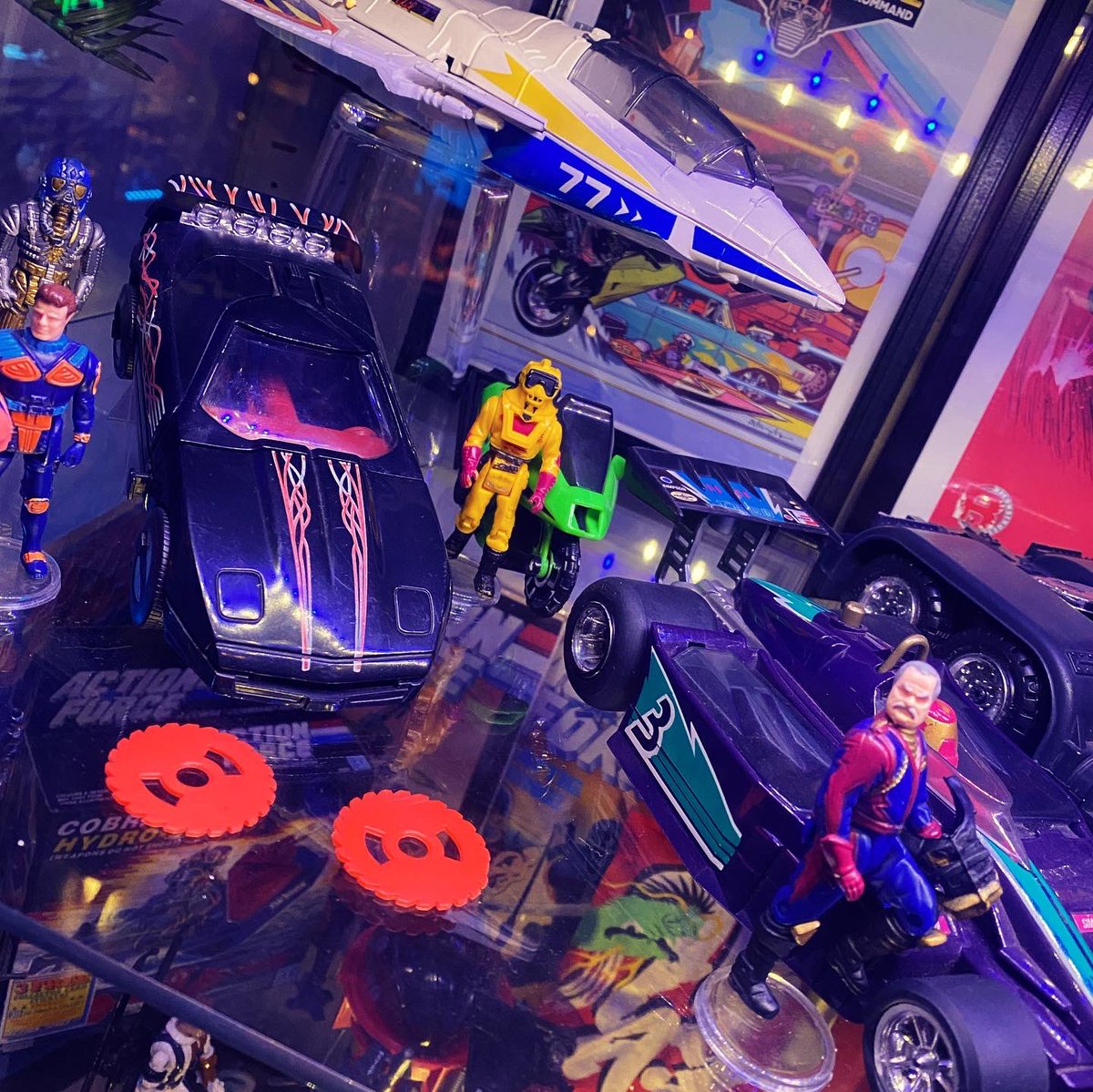 MtxSurge's tweet photo. 💜👾 From my vintage collection: M.A.S.K. (Kenner, 1985). 😎💖 #80s #90s #retrotoys #vintagetoys #retropopculture #retro #vintage #kenner #maskcrusaders #mask https://t.co/CYRrxGsIfj