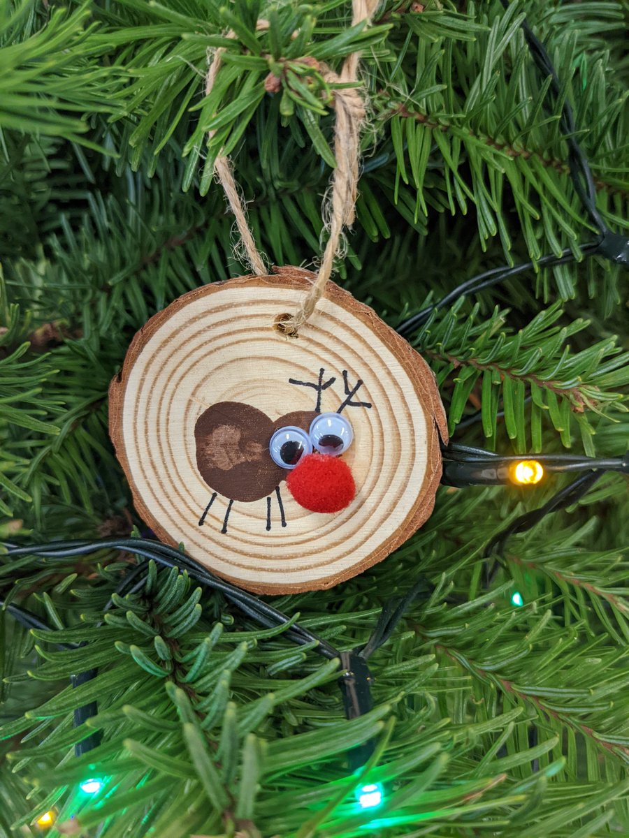 Grade 1 Elves are busy Christmasing - this week they made thumb-print Rudolph's for our community of seniors. 😍 #OperationElf #sd41