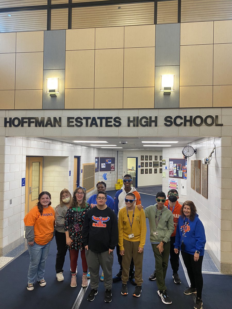 MsALongmore's tweet photo. Thank you @UCSIllinois for another engaging and fun #leadership conference. #HoffmanHawks #Respect #choosetoinclude #WeareOne #SpecialOlympicsIllinois #Partners #LiveUnified https://t.co/5rFFt5i7Vt