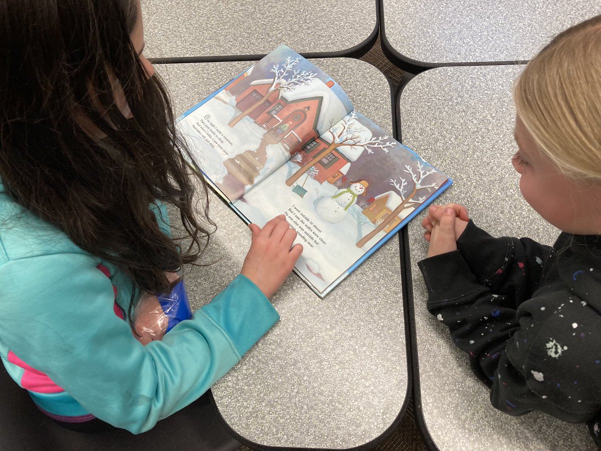 MrRubenzer's tweet photo. We had a fun time reading with our 2nd grade buddies this afternoon. https://t.co/Ezp8CLks6M