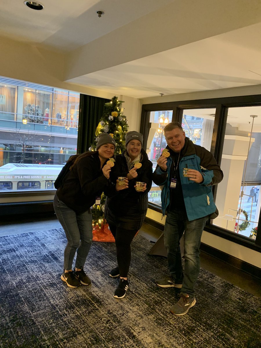TeamIndiana22's tweet photo. #pillowfight #pineappleringtoast https://t.co/LrnZ5jOUs0