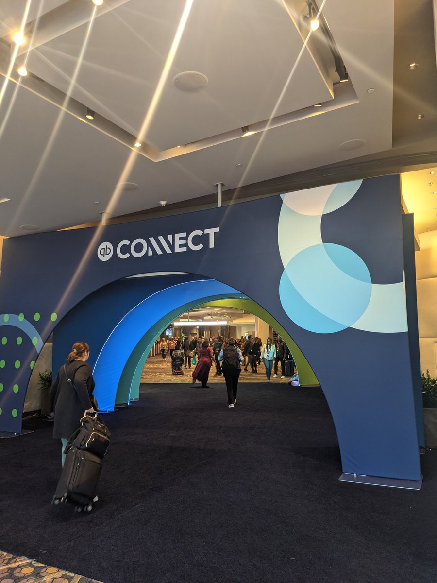 IntuitAccts's tweet photo. That's a wrap! Thank to all who attended and made this an amazing event. Safe travels home. 🛩️ #QBConnect https://t.co/N7g3Ky7pPO