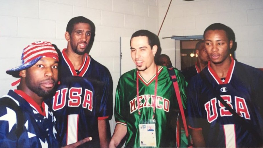basketmeter's tweet photo. USA-Brasil 2001; un partido casi histórico... por @ivansunara1
Artículo: https://t.co/yJs1WDn4kP
#Basket #USA #Redeemteam #NBA #GoodwillGames #BasketMe https://t.co/FZgN4M2acV