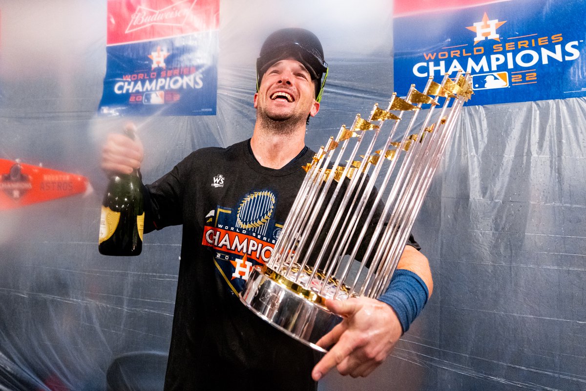 astros's tweet photo. 2X World Champ. #BreggyDay https://t.co/8uSsweYJWN