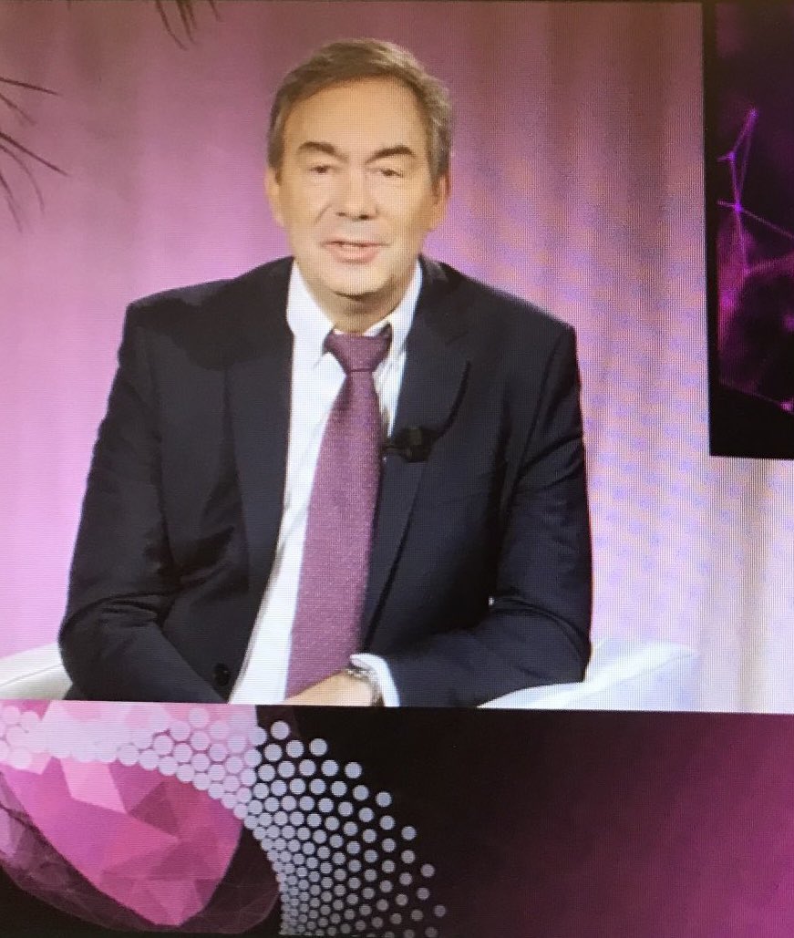 After 2 years leading a community of more than 10K imaging professionals, <a href="/EACVIPresident/">EACVI President</a> <a href="/Cosyns/">Cosyns Bernard</a> passed his presidency today on at #EACVIBestOf2022. We,<a href="/HeartBrussels/">Centre for Cardiovascular Diseases</a>, are very proud of his inspirational contribution to the scientific cardiology community @UZBrussel <a href="/MarcNoppen/">Marc Noppen</a>