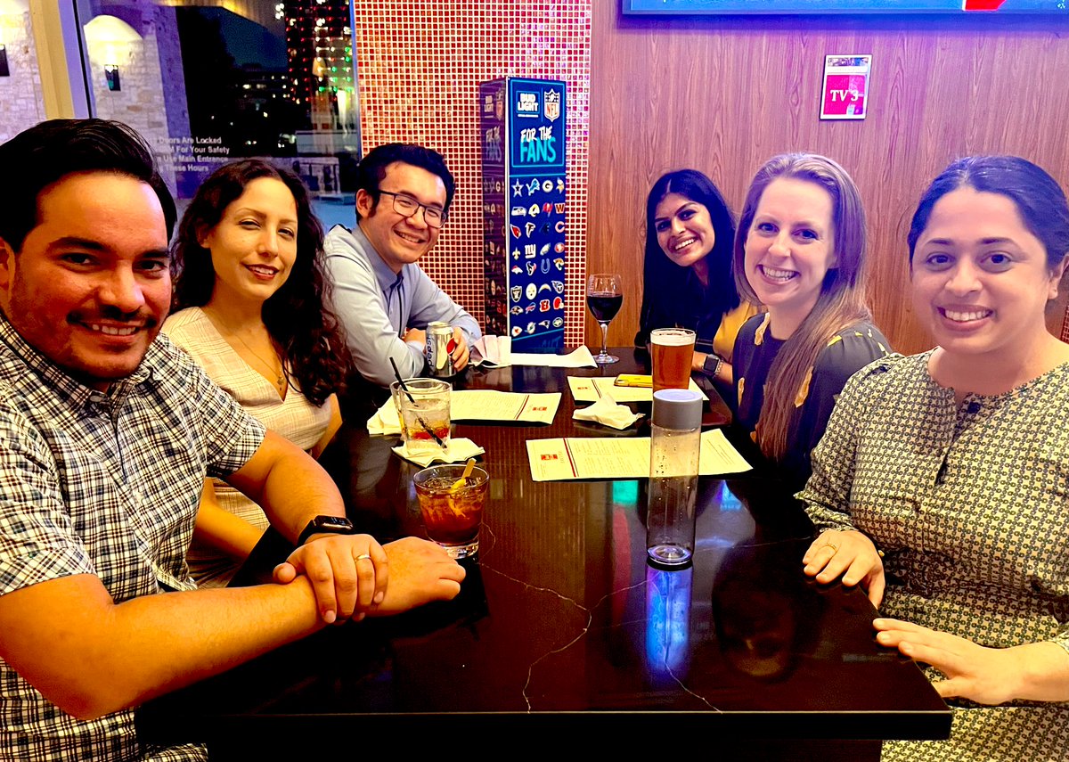 #VailWorkshop reunion at #SABCS2022 —great fun catching up friends/colleagues (missing a few in the 📸!) <a href="/AACR/">AACR</a> <a href="/ASCO/">ASCO</a>  <a href="/SABCSSanAntonio/">SABCS</a>