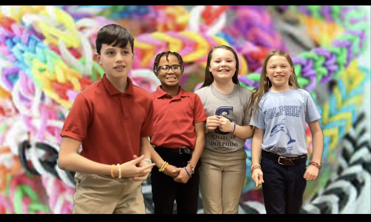 HeunLibrary's tweet image. Today our 4th graders got to use the green screen to insert backgrounds for their very own market day commercials! Each group created a product and is advertising it to the grade. @Schaffner063 #JCPSDigIn #ZoneOnederful