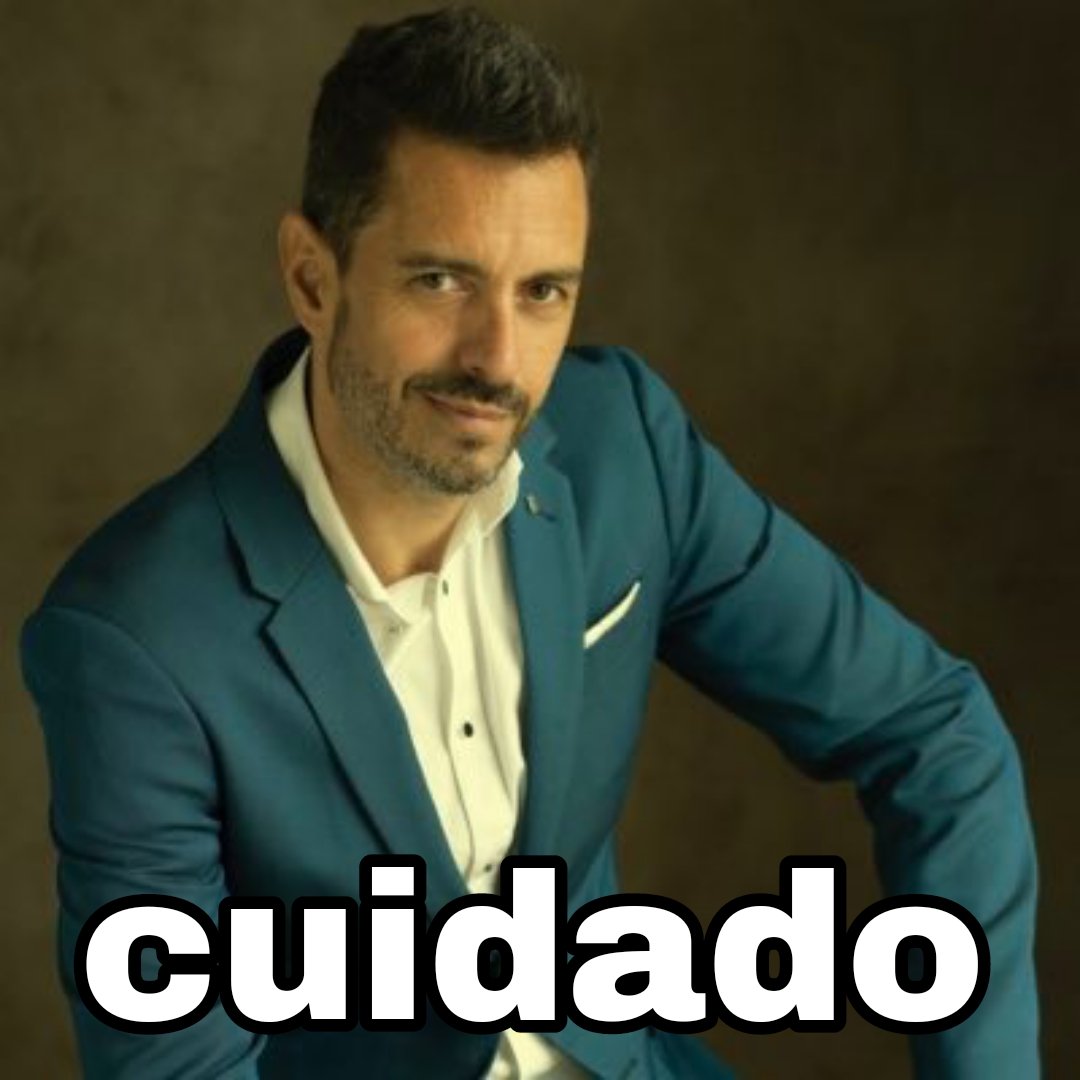 La agarra el equipo rival a 20mts del área
Pablito: