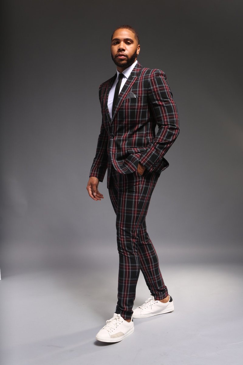 Lightnin_BOLT's tweet image. Around this time last year, I walked across the stage, officially obtaining my undergrad degree in Business Admin and HR Management. Thankful for that stepping stone and all it took to get there. #BlackAndEducated #BlackInHR #MastersLoading