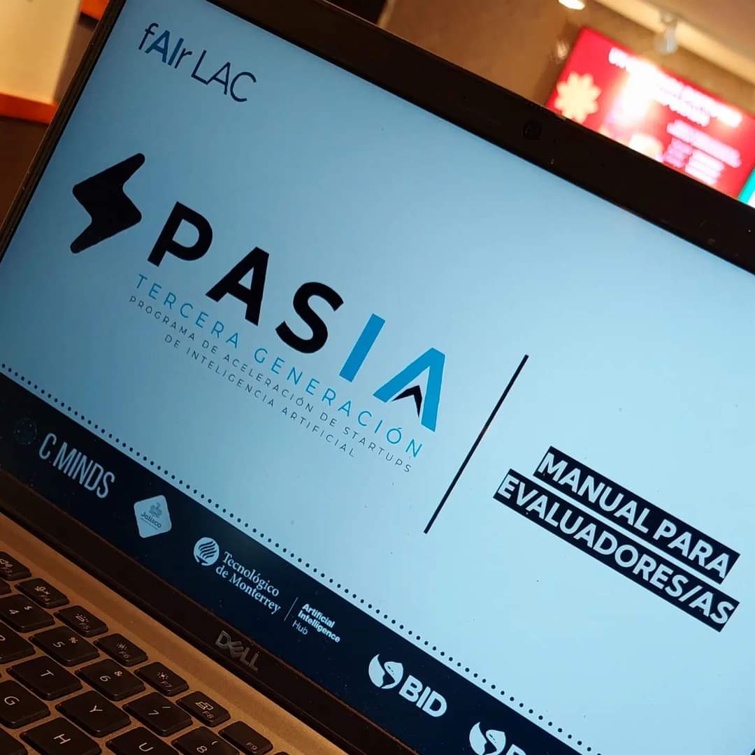 NancyNSalazar's tweet photo. ✨¿Ya les conté que seré parte de los expertos que evaluaremos los proyectos del Programa de Aceleración de Startups de Inteligencia Artificial?🤗 Next week definiremos cuáles serán las mejores startups que formarán parte de la 3ra. generación de este #PASIA, qué emociónsss...❤️ https://t.co/uFu1rBGrY6