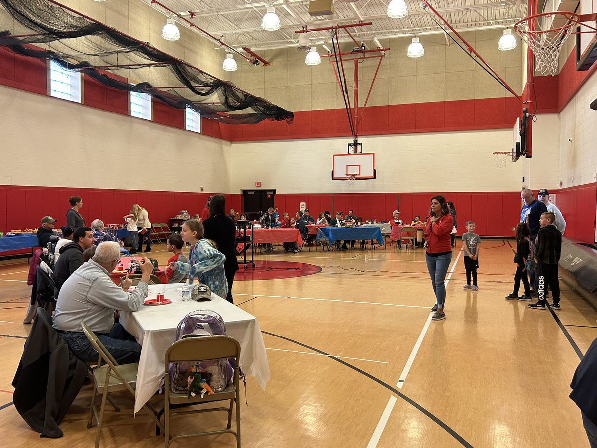 Bill Henderson tweet media