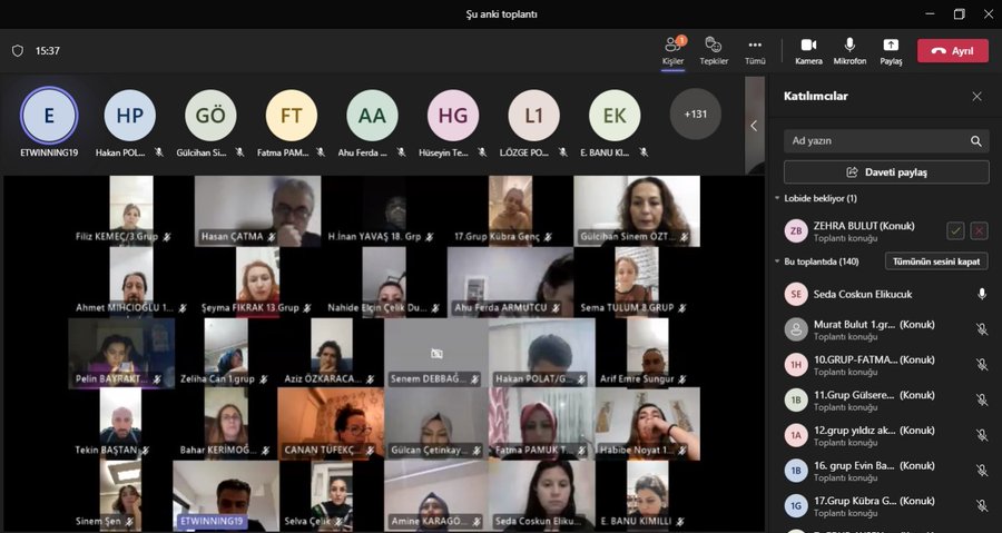 ÖğrenÖğret diyerek yola çıktığımız eTwinning öğrenme yolculuğunda bu akşam 7.sini düzenledğimiz 3 günlük proje yazma çalıştayımızın 1.gününde 10 mentörün desteği ve okulöncesi ve ilkokuldan 200 öğretmenin katılımıyla 4 saatte 22 proje yazımını tamamladık.#eTwinningYardımlaşmaktır