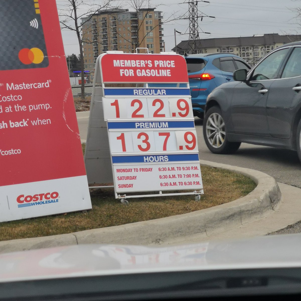 🤯🤯🤯🤯 time for a fill-up 🥳🥳🥳. <a href="/costcocanada/">Costco Canada</a> 
<a href="/citywaterloo/">City of Waterloo</a>