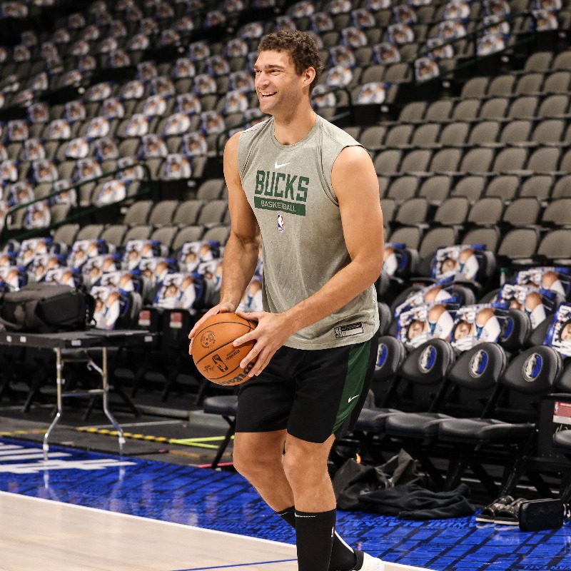 Bucks's tweet photo. In Photos: Bucks get final reps in Dallas.