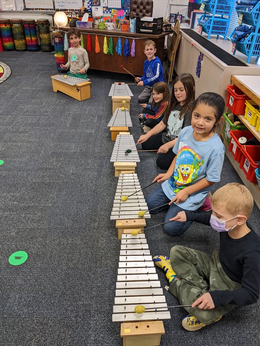 ecrutchfield112's tweet photo. 1st graders played Orff instruments, drew treble clefs, & worked with the 2-line staff by tossing bean bags on lines or spaces this week @WayneThomasscho @julie_orloff @MissWoods22 @MissSprowls2022 #wt112 #112leads #wtleads #d112teachers https://t.co/m9QCeNsz92