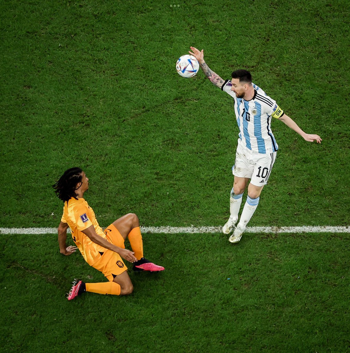 I think this is going to be the image of the match... how is this no foul? Disgrace. #NEDARG