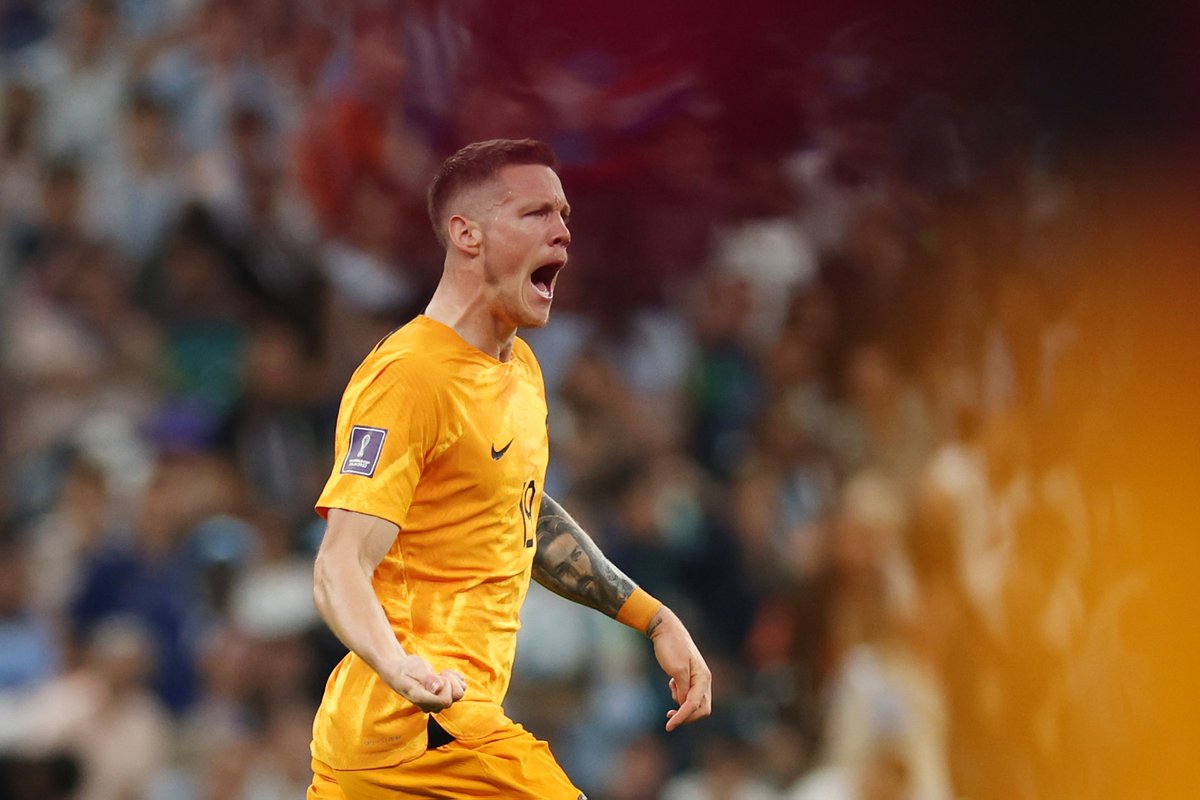 UEFAEURO's tweet photo. Unbelievable

 @OnsOranje https://t.co/49d1klRHef