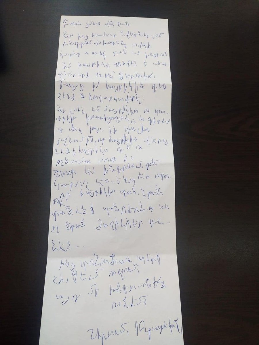 MaryHogins's tweet photo. 💔 Aram, Armenian 10yo boy, his letter to Santa :
“I don’t want presents, I want something more precious.
My dad was killed on 14/09/22 in Jermuk. But he still hasn’t been burried…
The enemy doesn’t want to hand over his body.
I’m begging you, I want to bring him flowers”.
@hrw https://t.co/ITV52kaZEg