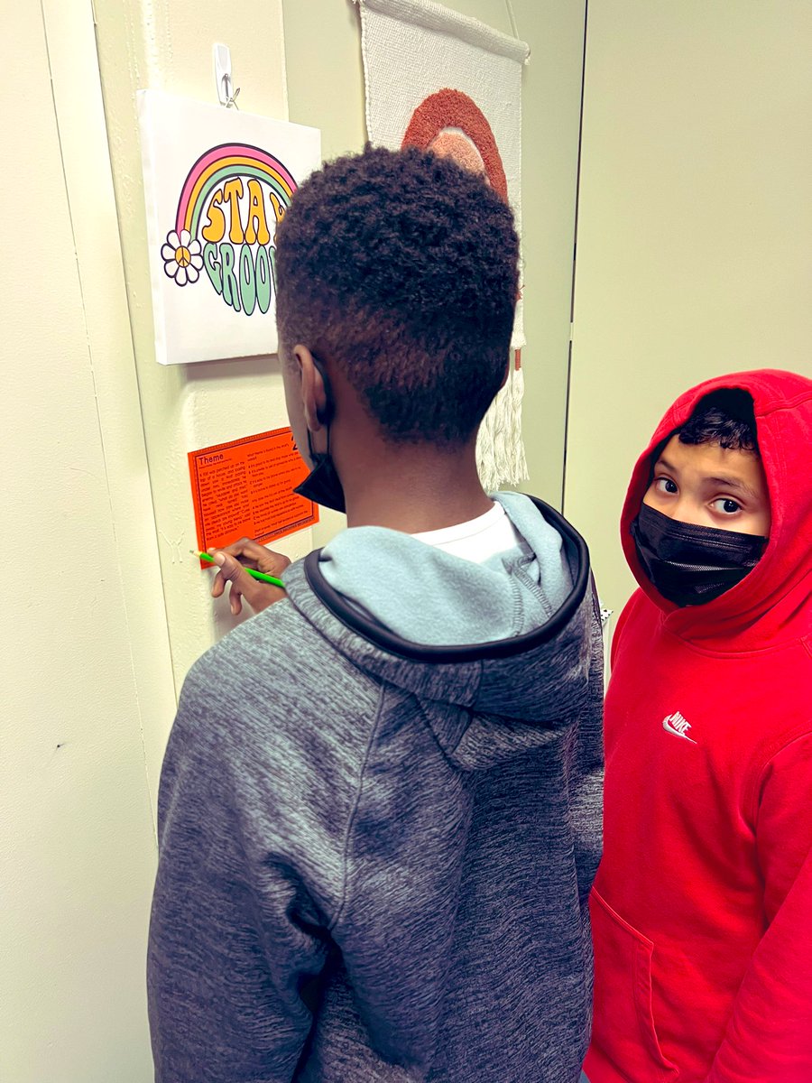 New teacher, Ms. Gusinjac, keeping her students moving on a Friday afternoon engaging them in a Question Trail based on theme. 📚📖 <a href="/OMMNAACPS/">OldMillNorth</a> <a href="/AACPSRightStart/">AACPSRightStart</a>