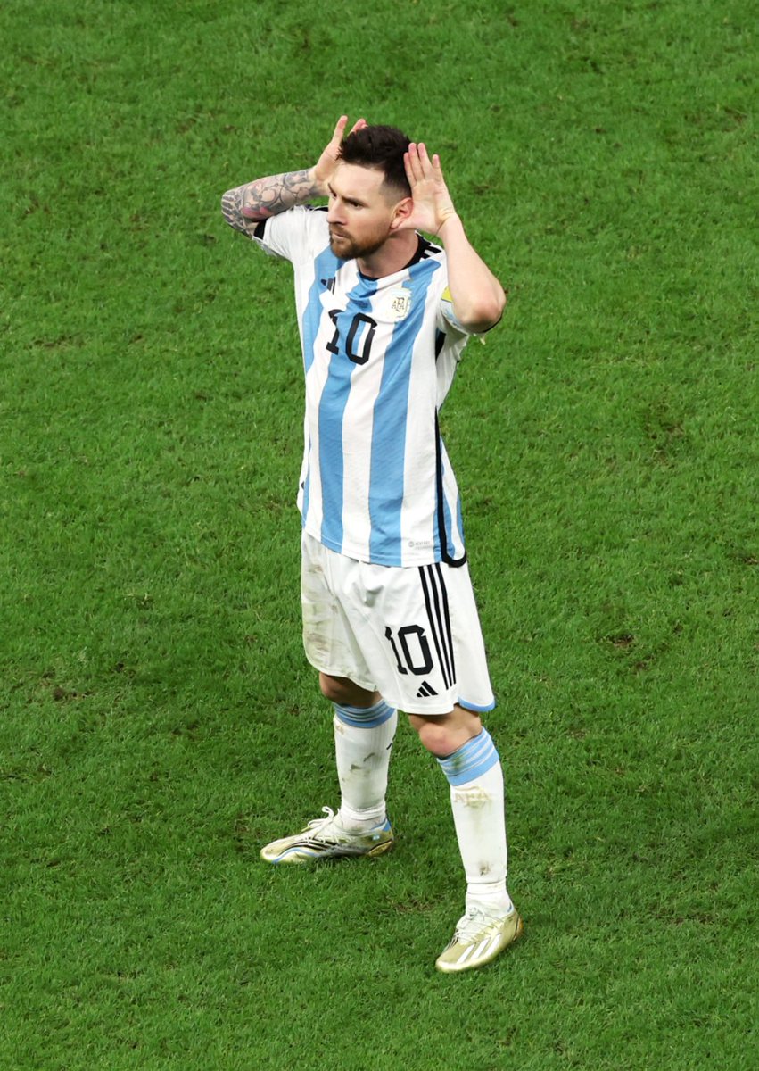 Vitucho_Cruz's tweet photo. No escucho esa barra !!! 🇦🇷.....Grita fuerte de dónde te encuentres VAMOS ARGENTINA esa Copa se queda en Sudamérica 🇦🇷🍸 HOY MÁS QUE NUNCA JUNTOS !!! https://t.co/VlTI31ozwn