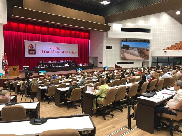 Se Realiza el #VPlenoCC presidido por <a href="/DiazCanelB/">Miguel Díaz-Canel Bermúdez</a>
,  el PCC  proyecta el trabajo para el 2023. En  esta primera jornada incluyó la evaluación de la Estrategia para fortalecer el papel de la Unión d Jóvenes Comunistas en el presente y futuro del país. #Matanzas <a href="/SuselyMorfaG/">Susely Morfa González</a>
