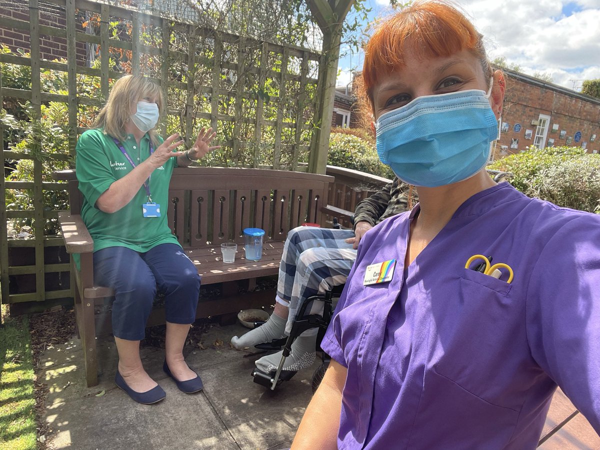 Patients enjoyed sitting in the garden watching the ducks waddle about over the summer 🦆 Our lovely volunteer provided company and conversation which was greatly appreciated 💜💚 <a href="/ward_rutland/">Rutland Ward</a> <a href="/LPT_Activities/">LPT Meaningful Activities</a> @LPTReablement <a href="/SkinnerCarla/">carla yaxley</a>