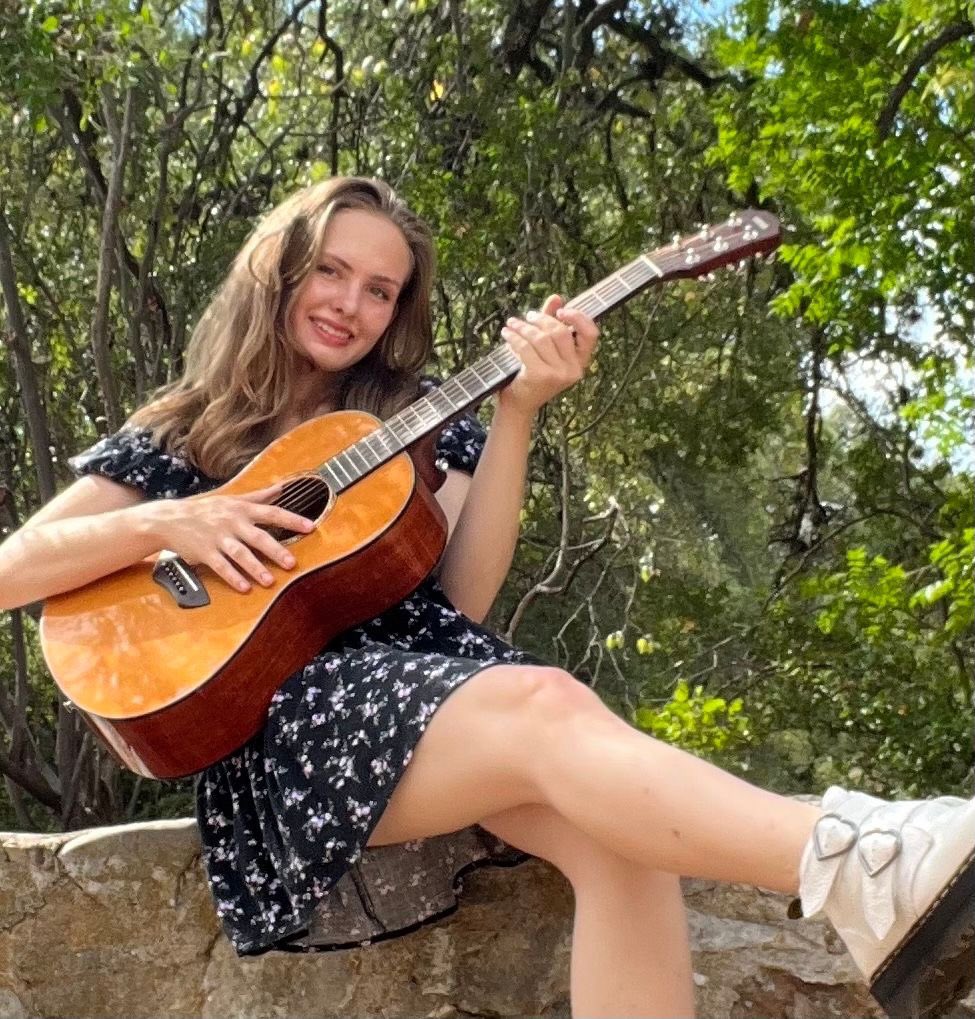 ButterflyBarATX's tweet image. TONIGHT! Our French Weekend continues, in honor of @CorpsMultiple's show, Consolation of Chaos, happening at @VORTEXonManor. 🇫🇷 French Pop-Up: Violette Bakehouse (French Custom Cakes and Pastries), 5-9pm 🇫🇷 French Songs: Amethyst Jonquille 6:30-7:30pm. vortexrep.org/35_consolation…