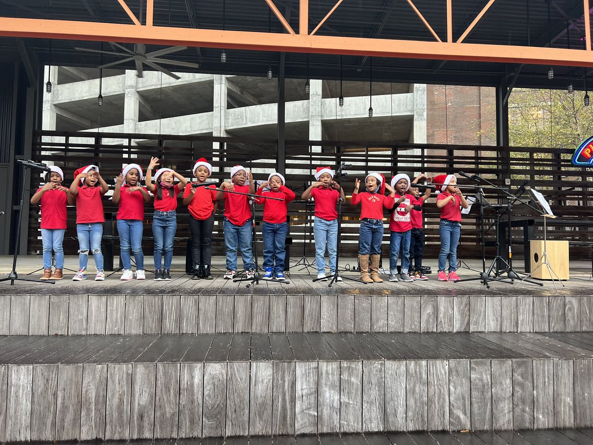 MusicatCCES's tweet photo. Our CCES VIP (Very Impressive Performers) did an amazing performance @PonceCityMarket  today! We are so thankful for the opportunity to perform for you all! #artsaps #apsarts Thank you @DonorsChoose for supplying the materials to make this a reality! https://t.co/fugh4fgViG