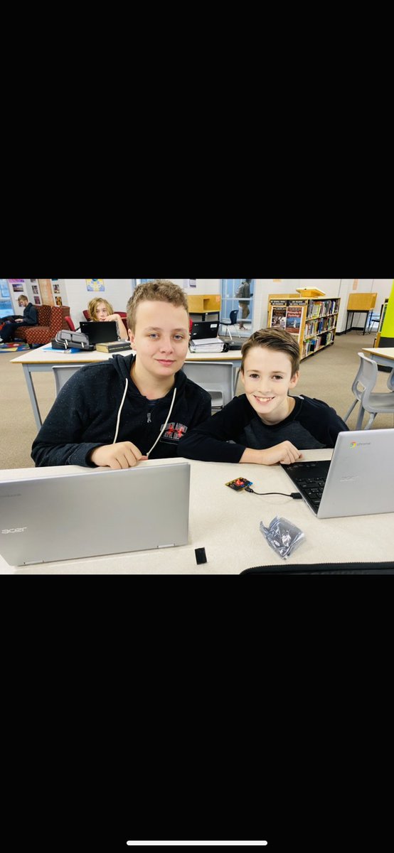 MmeCarsonN's tweet photo. Today my 7’s used microbits for the first time to detect and analyze temperature. We used things such as a hot mug, a cold water bottle, a fan, and our hands to change the microbits temperature. This data helped us make a graph. I can’t wait to explore the climate action kit! https://t.co/ahg3g2o0SS