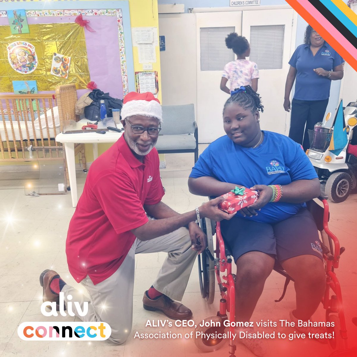 wearealiv's tweet image. ❄️🎁 Load Others With Love &amp;amp; Treats This Christmas 🎁❄️

 ALIV's Ceo, John Gomez, treats the kids at The Bahamas' Association of Physically Disabled to Pastry!

We Are ALIV.

#givingbackthischristmas #physicallydisabled #treats #giving