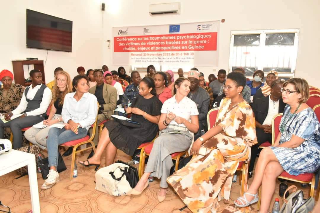 WGH-Guinée a participé à la conférence organisée par l'ONG AMALI, en collaboration avec l'ambassade de France en Guinée et en Sierra Léone sur les traumatismes psychologiques des victimes des VBG.
<a href="/WGHFrancoAO/">WGH Afrique de l'Ouest Francophone</a> <a href="/balde_rouguy/">Rouguy Balde</a>  <a href="/SonaKonate2/">Sona Konate, MD</a> #16JoursdActivisme #UNFPA