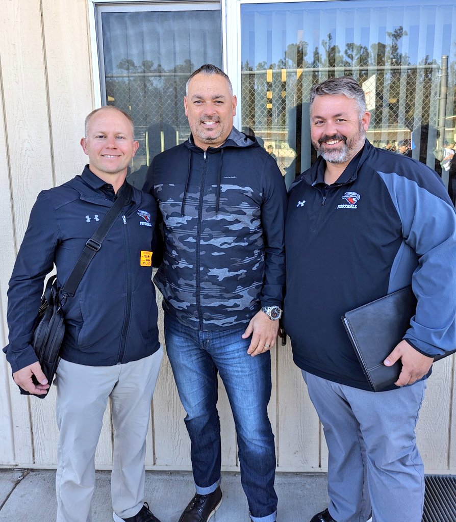 La Serna Football (@lshs_football) on Twitter photo Thank you <a href="/joemclain13/">Coach Joe McLain</a> and <a href="/CoachMcFadden/">Ryan McFadden</a> of <a href="/MountaineerFB/">Western Colorado Football</a> for coming out to recruit our
student-athletes
#MountUp #ThinAirCrew Thank you <a href="/joemclain13/">Coach Joe McLain</a> and <a href="/CoachMcFadden/">Ryan McFadden</a> of <a href="/MountaineerFB/">Western Colorado Football</a> for coming out to recruit our
student-athletes
#MountUp #ThinAirCrew