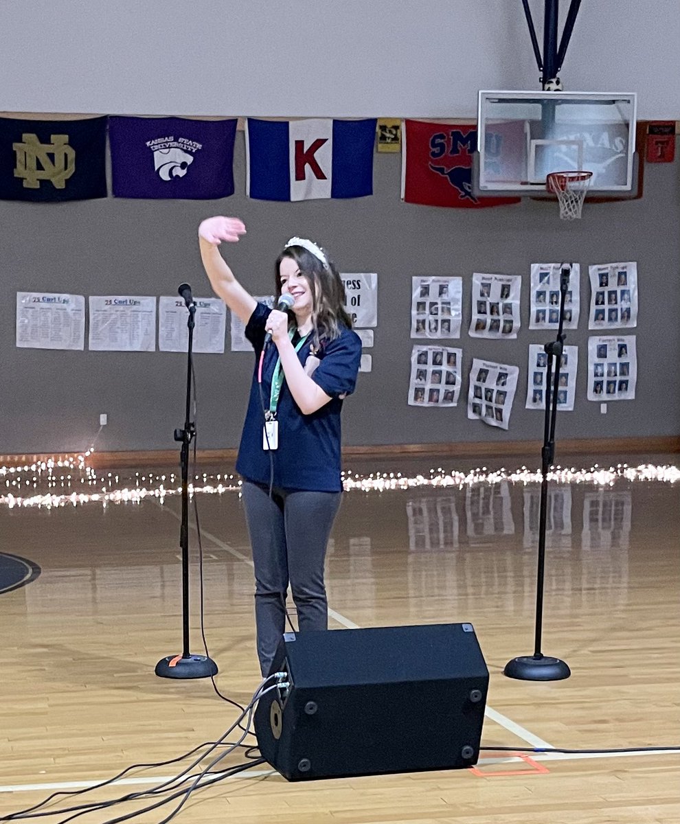 CheathamMusicCF's tweet photo. Thank you to the @LoweryFreshman Bravo and Muse for enchanting us with your beautiful holiday music!! @CheathamElem @AllenFineArts #singers #choir #showchoir https://t.co/2nuiVwnkxd