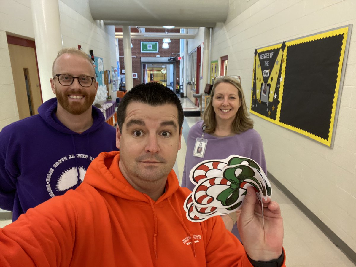 Admin staff spreading joy at ⁦<a href="/HGHedgehog/">Holly Grove ES</a>⁩ for next week! ⁦<a href="/WCPSS/">Wake County Public School System</a>⁩ #holidayfun